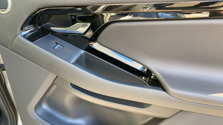 Land Rover Range Rover Evoque 2.0 D165 Dynamic SE 5dr Auto Diesel Hatchback